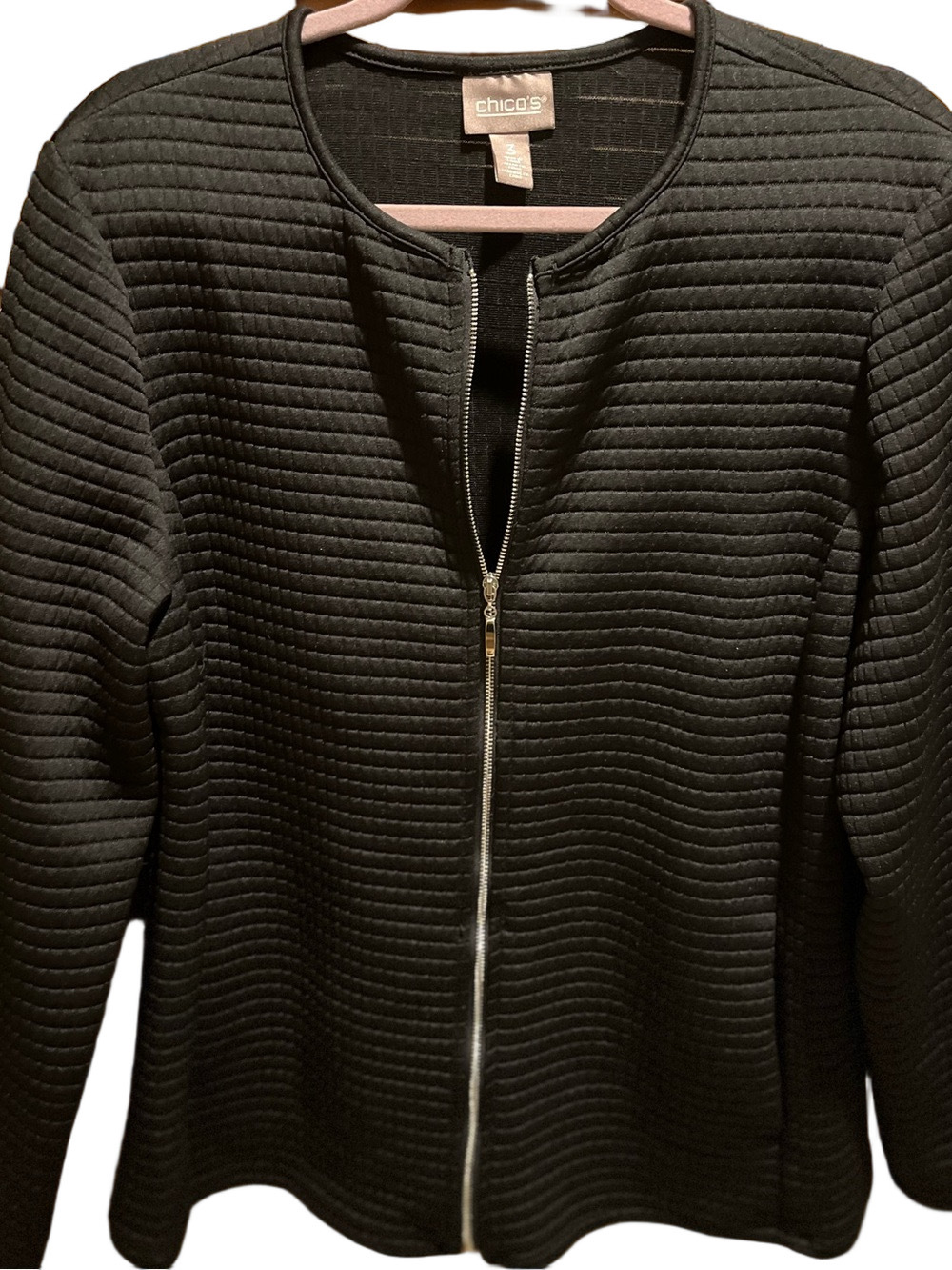 37. WOMENS CHICO’S 3/XL DETAIL JACKET
